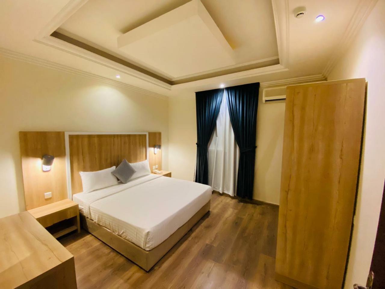 Towlan Khurais Riyadh Exterior photo